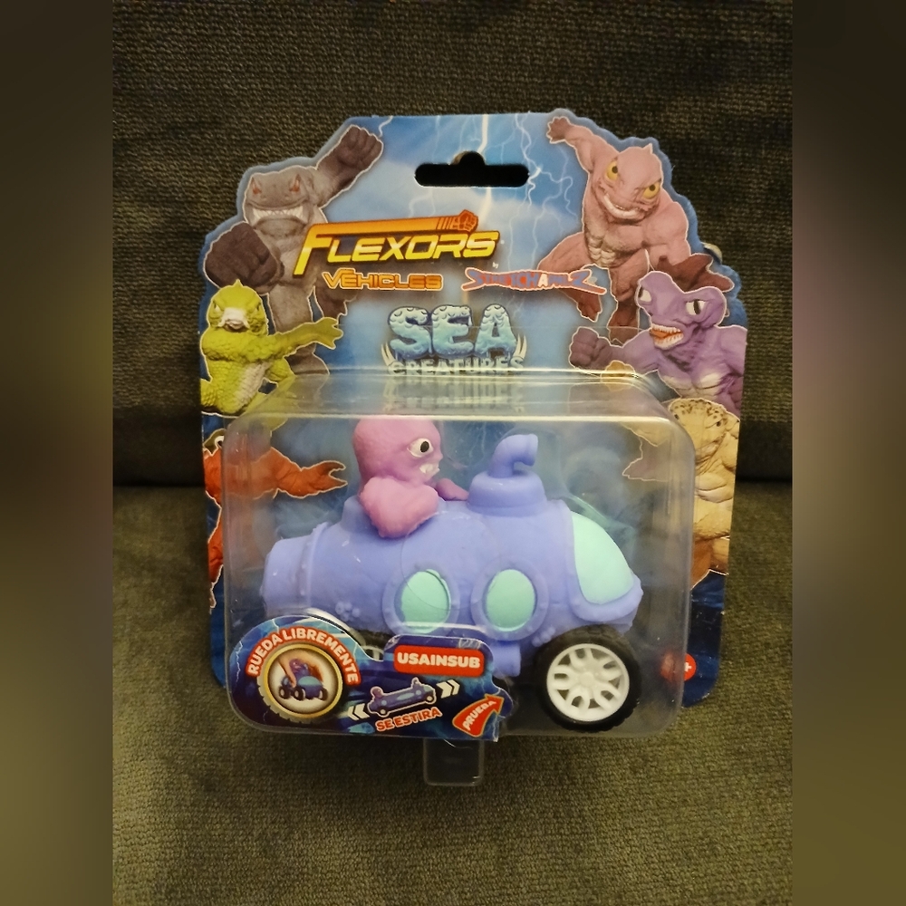 Sea Creature Vehicle Toy - Purple and Blue Wheel Leez Flexors